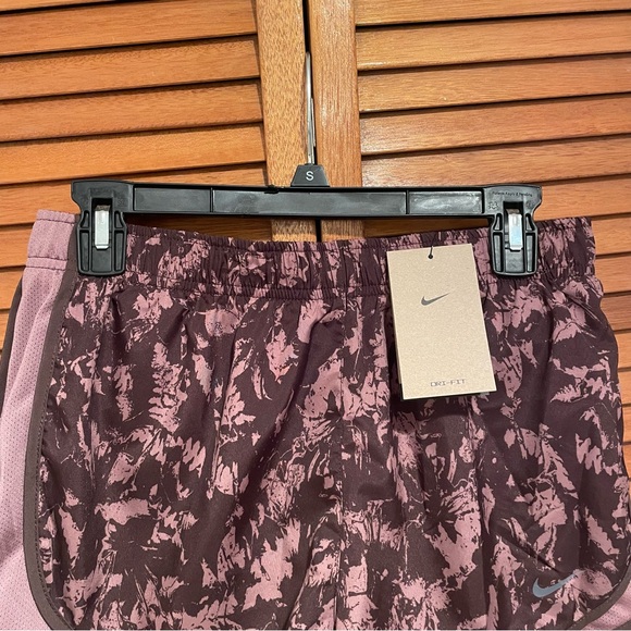 Nike Dri-Fit Women’s Lined Tempo Brown Athletic Running Shorts Sz M NWT - Picture 3 of 6